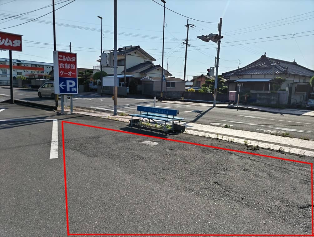 キッチンカーに最適な食鮮館側駐車場スペース