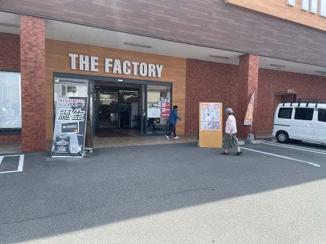 【ザ・ファクトリーニシムタ合志店】販促プロモーションや物販に利用可能なスーパーのホーム館入口前にあるイベントスペース