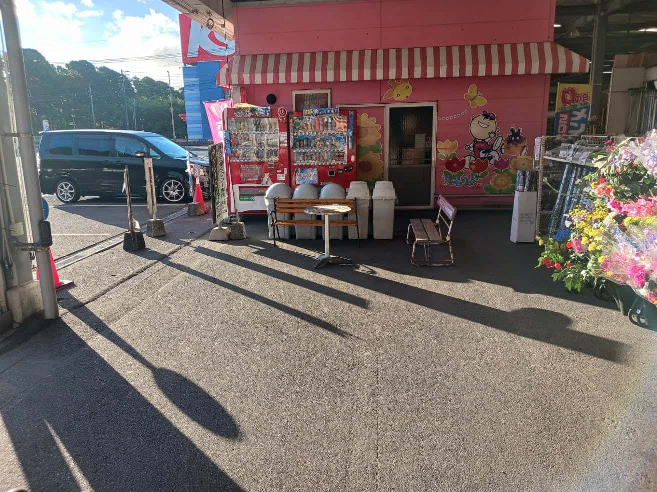 【スーパーセンターニシムタ志布志店】販促プロモーションや物販に最適な軒下スペース